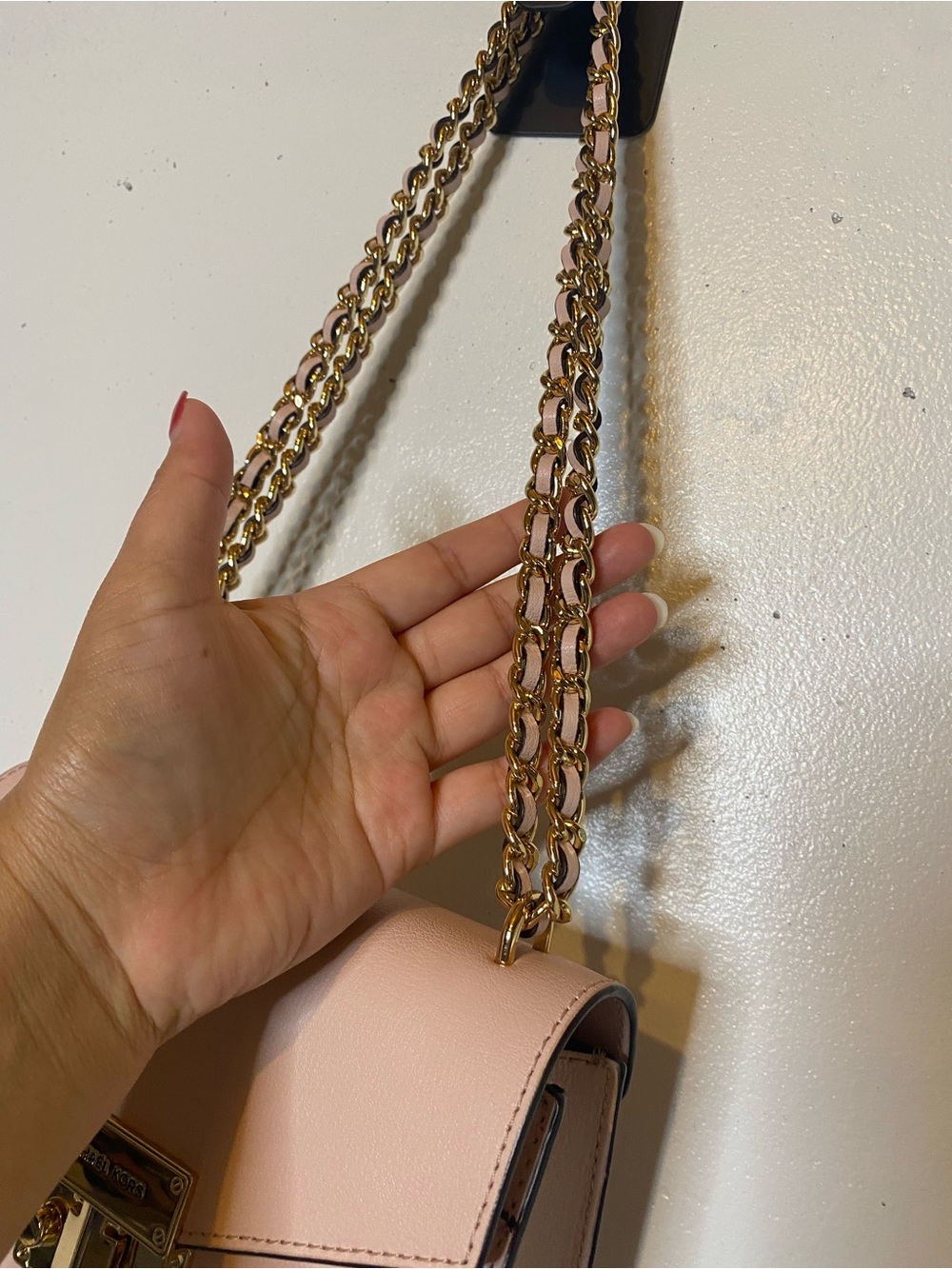 Michael Kors Rose Blush Shoulder Bag - Picture 4 of 12